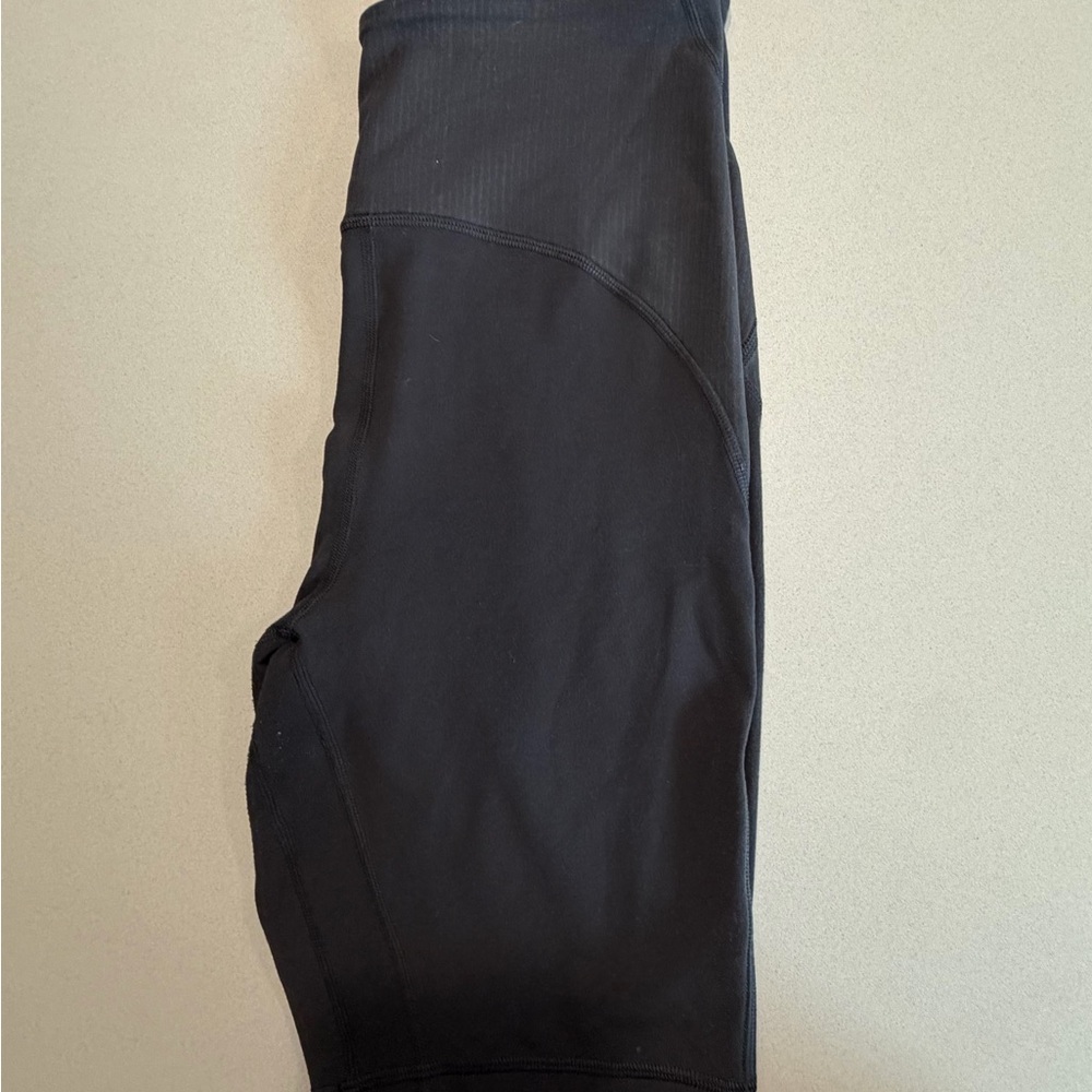 lululemon women’s biker shorts - Picture 2 of 3